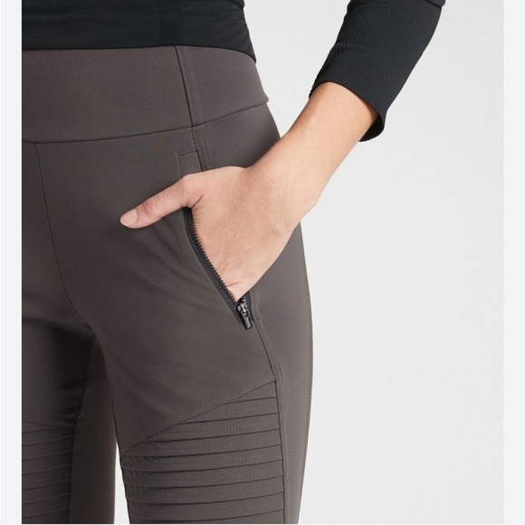 Athleta HEADLANDS HYBRID MOTO TIGHT 25" Leggin Arbor Olive in Size 14P - Picture 2 of 10